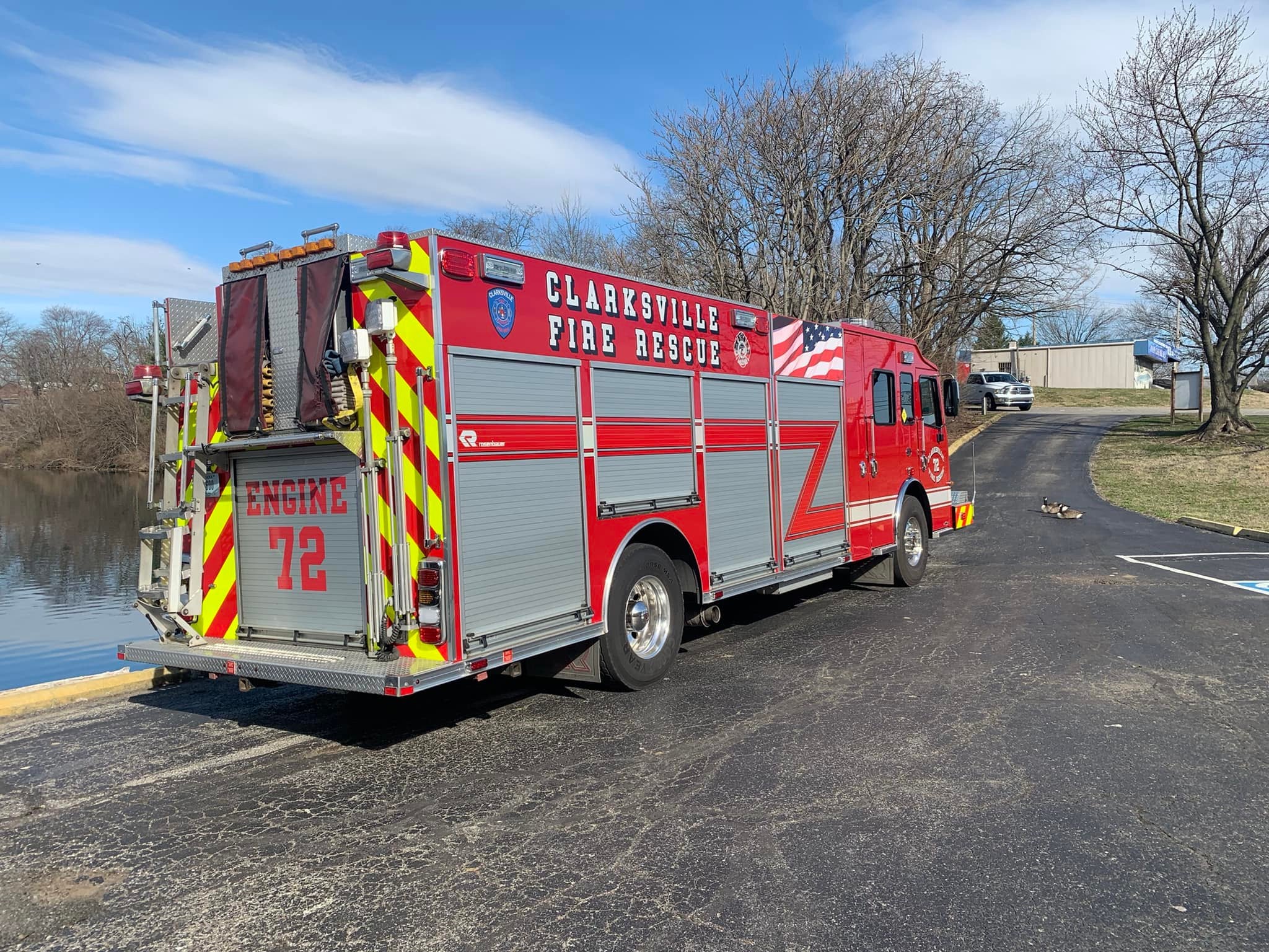 CLARKSVILLE FIRE DEPARTMENT, CLARKSVILLE IN | DUTY-BUILT® LADDER CO. RECLINER