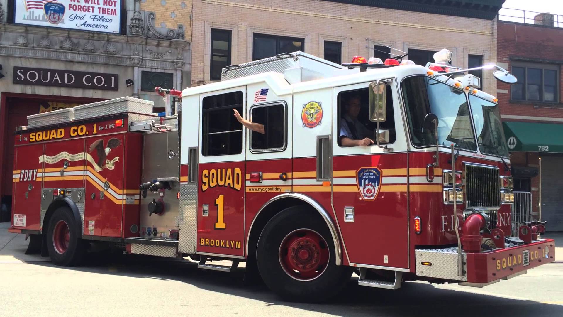 FDNY Squad Co. 1 | The Ultimate Firefighter Recliner – Working 