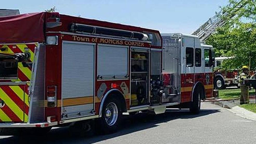 MONCKS CORNER FIRE DEPARTMENT (SC) | SOLID-WOOD FIREHOUSE FURNITURE - FIREMAN BUNK BED